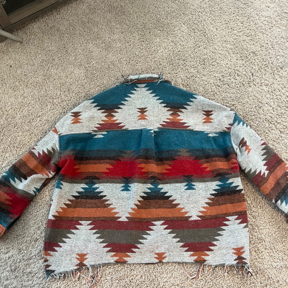 Shacket - Picture 3 of 3